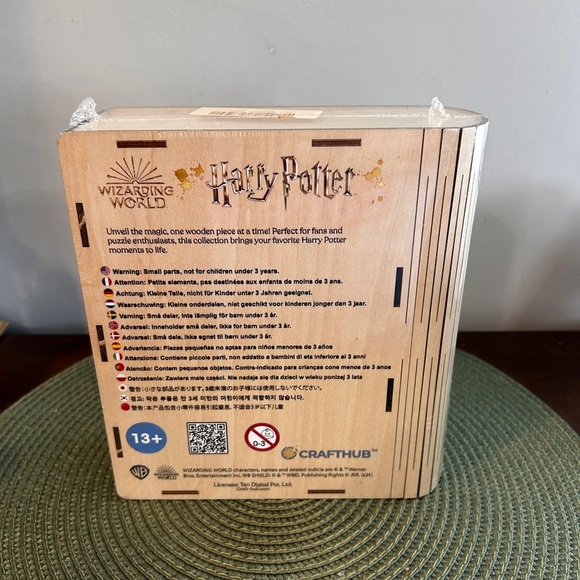 Harry Potter Hogwarts Castle Wooden Puzzle New in Box 100% COMPLETE  Crafthub. - Picture 4 of 6